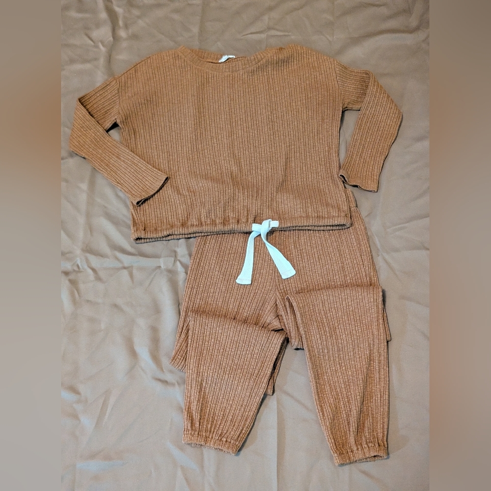 Women's Ribbed Lounge Set in Tan
